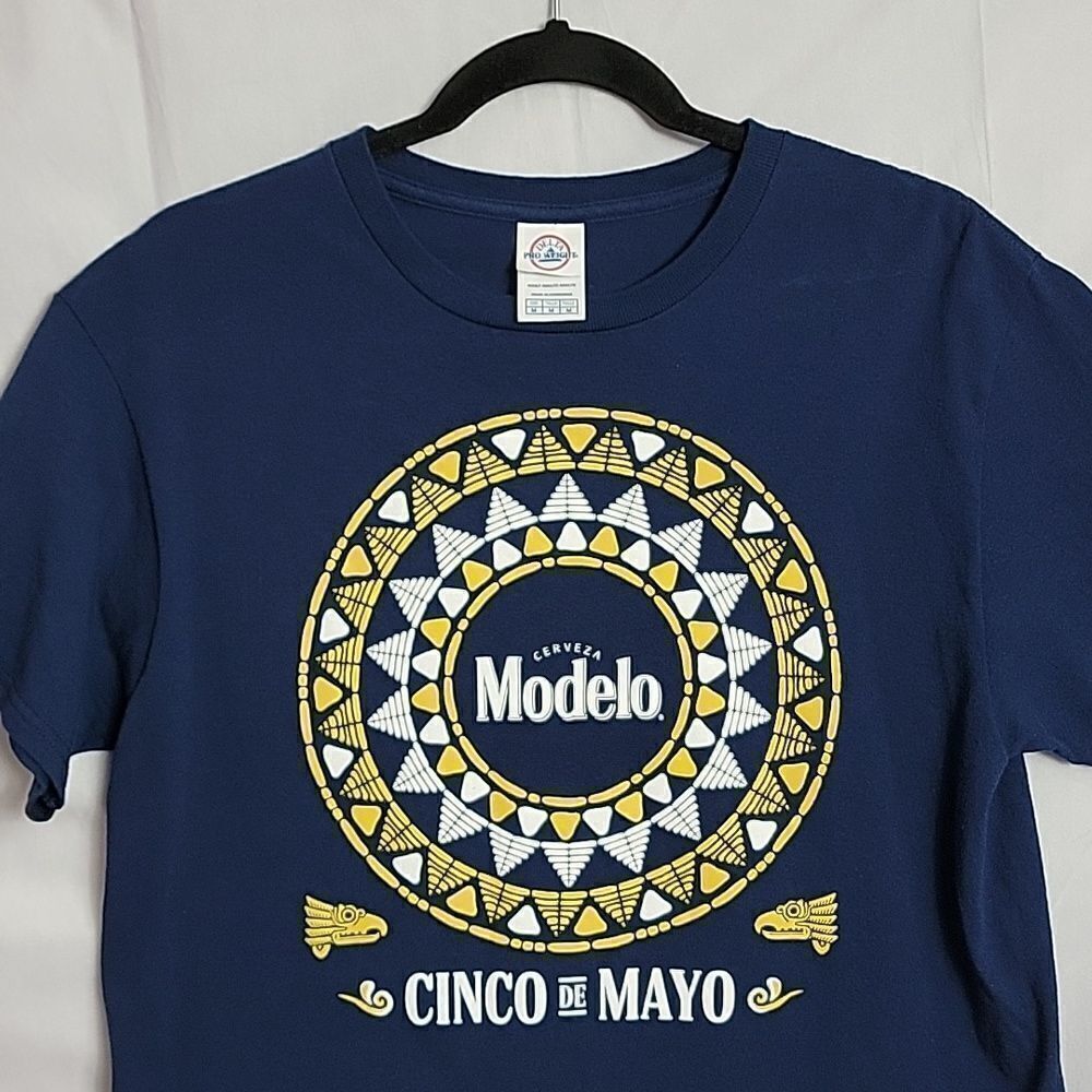 🖤5/$20🖤 MODELO.. navy blue tee.. - Picture 6 of 9